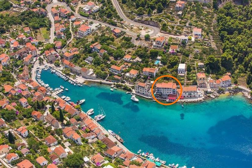 Apartments Seafront Paradise