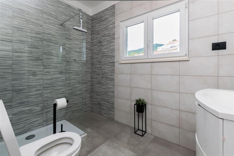 Apartment A1, for 6 persons