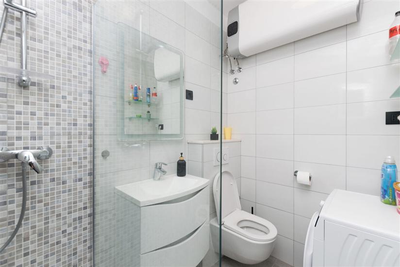 Apartment A1, for 6 persons