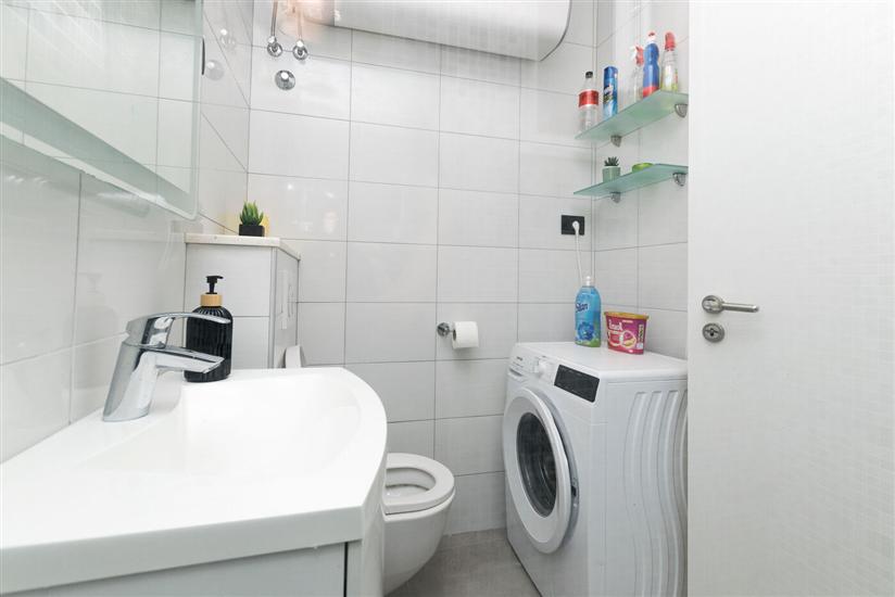 Apartment A1, for 6 persons