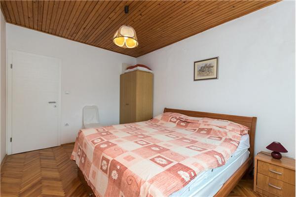 Apartment A1, for 6 persons