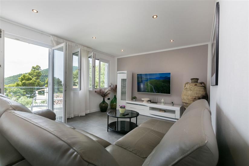 Apartment A1, for 6 persons