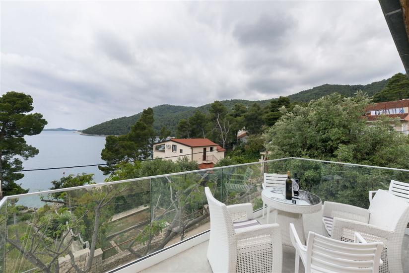 Apartment A1, for 6 persons