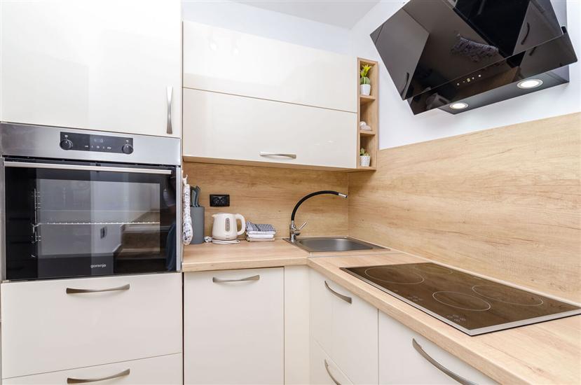 Apartment A7, for 5 persons