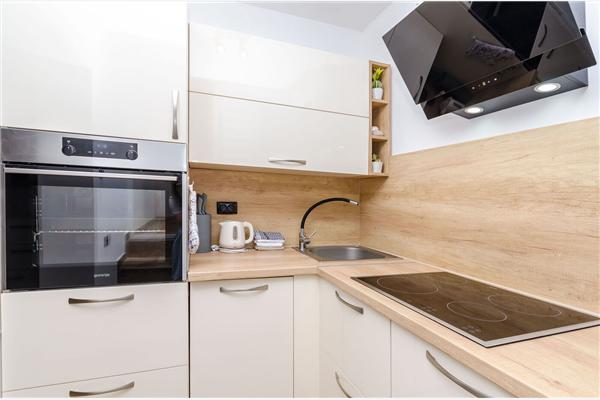 Apartment A7, for 5 persons