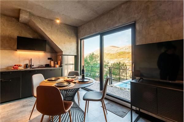 House K1, for 12 persons