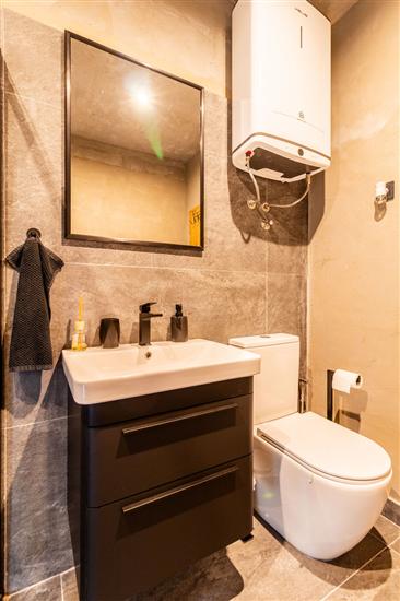 House K1, for 12 persons