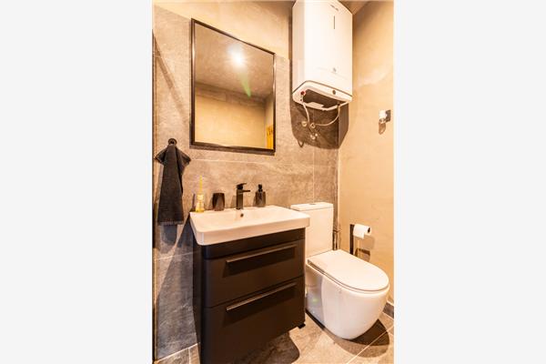 House K1, for 12 persons