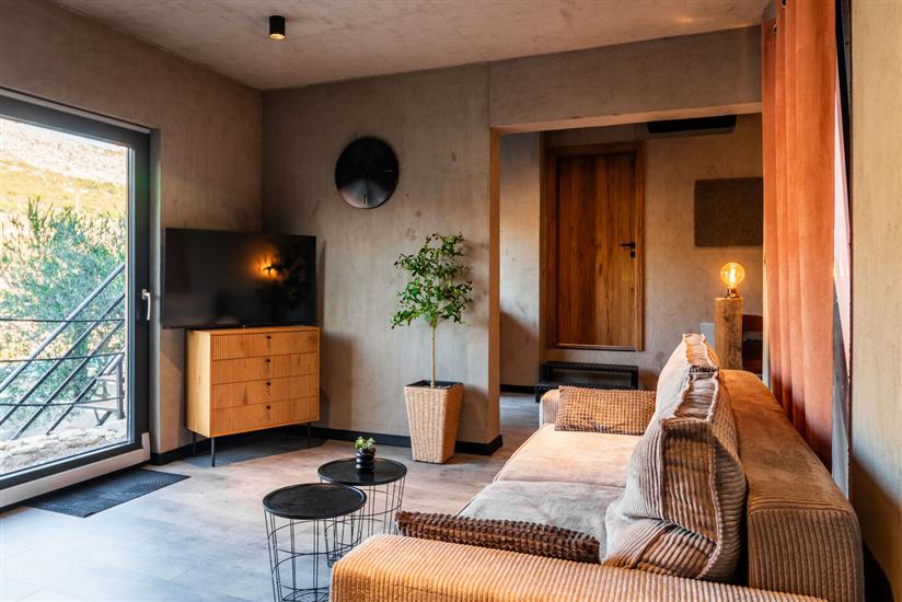 House K1, for 12 persons