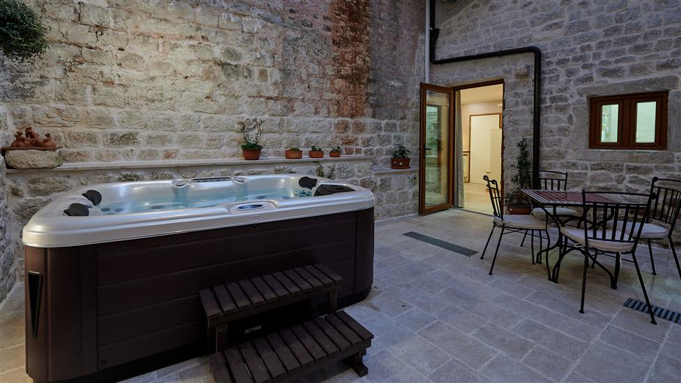 Apartment A2, for 2 persons