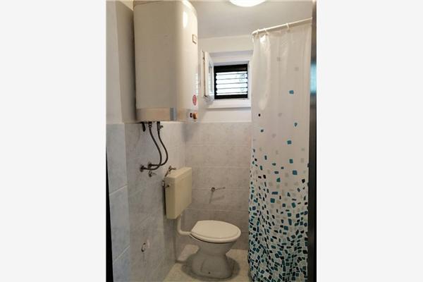 Apartment A1, for 5 persons