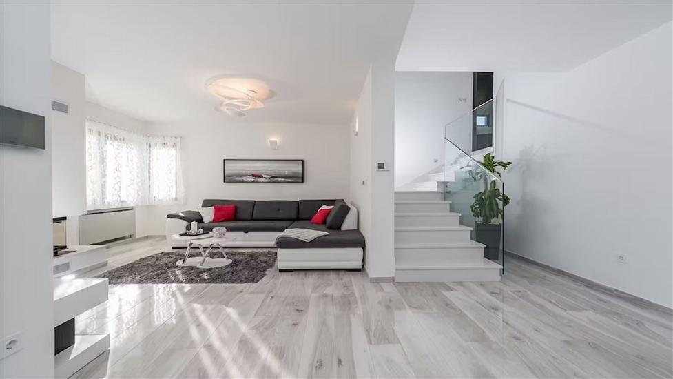 Hiša K1, na 6 osebe