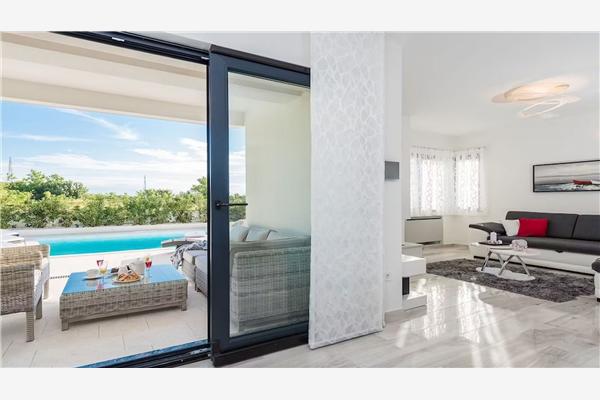 Hiša K1, na 6 osebe