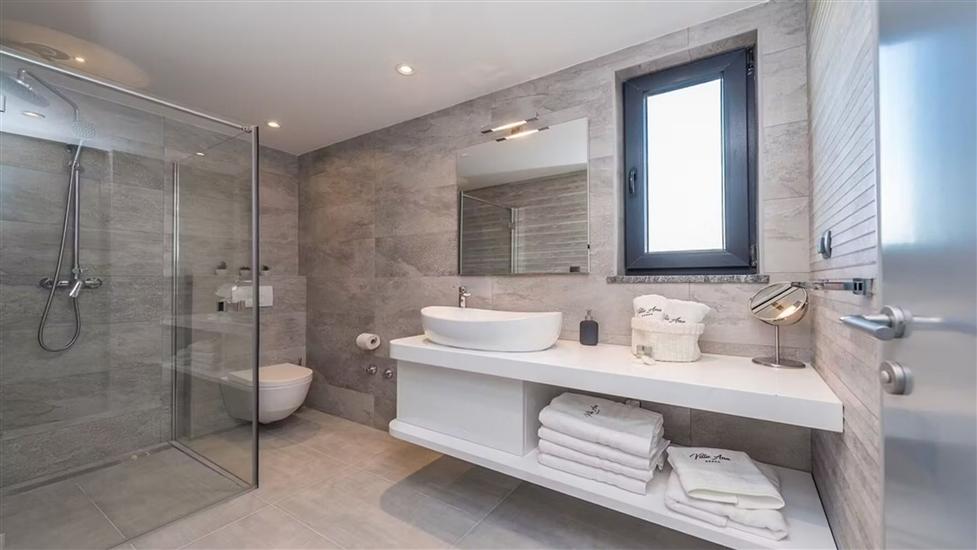 Hiša K1, na 6 osebe