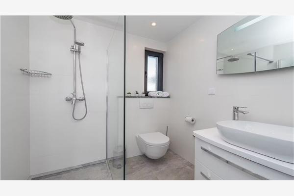 Hiša K1, na 6 osebe