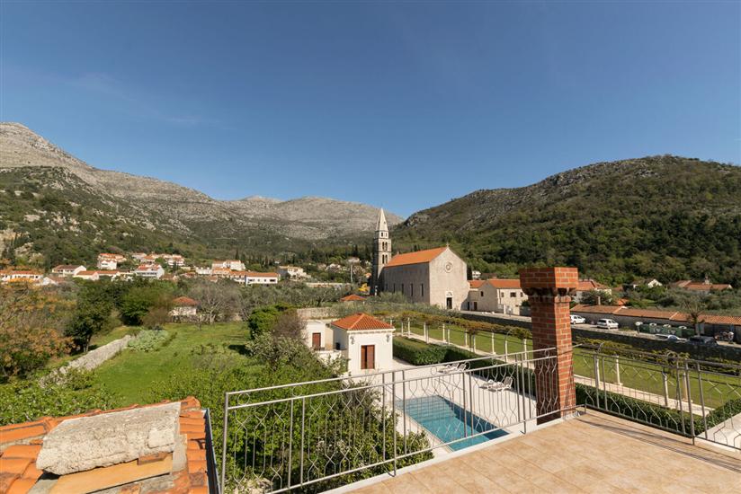 Apartment A2, for 6 persons