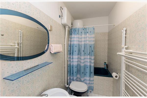 Apartment A2, for 6 persons