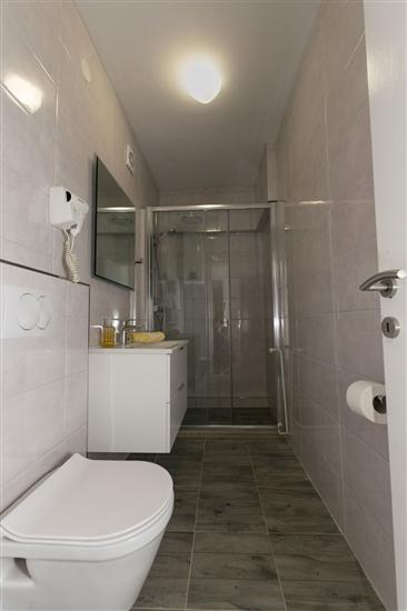 Apartment A2, for 6 persons