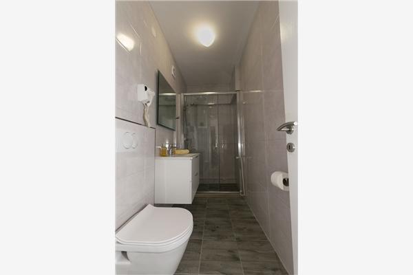 Apartment A2, for 6 persons