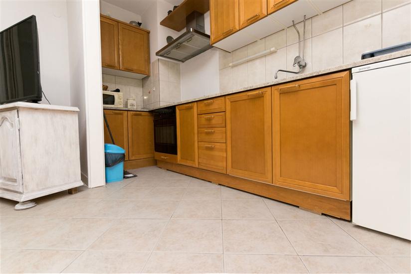 Apartment A2, for 6 persons