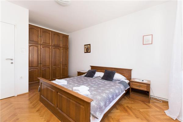 Apartment A2, for 6 persons