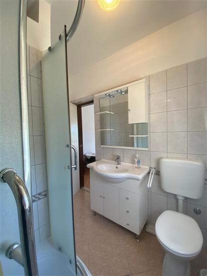 Apartment A2, for 6 persons