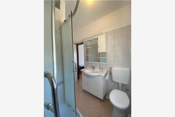 Apartment A2, for 6 persons