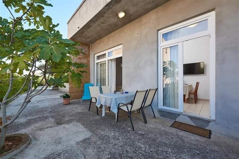 Apartment A1, for 3 persons