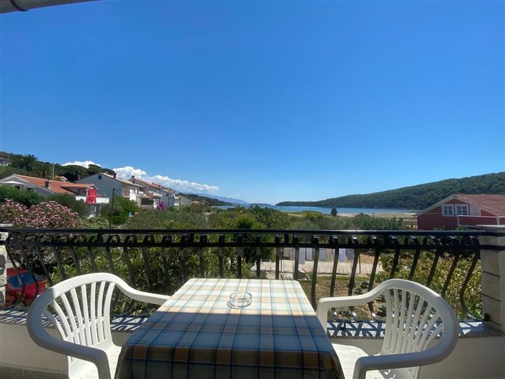 Apartment A2, for 6 persons