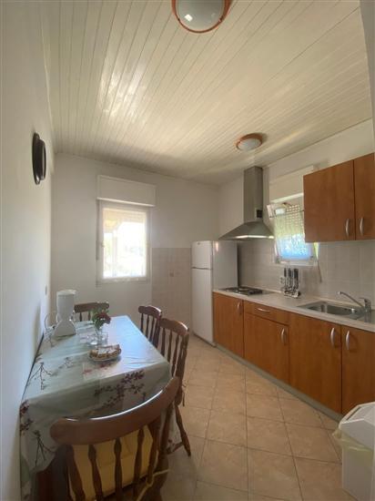 Apartment A2, for 6 persons