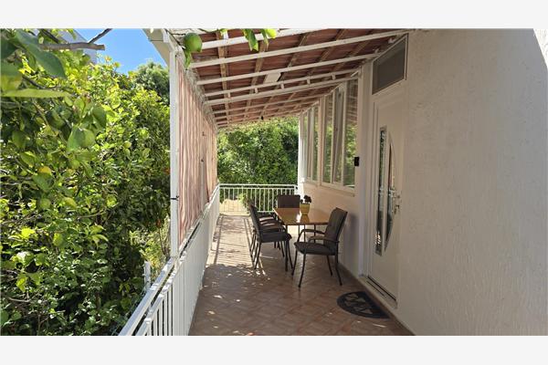 Apartment A1, for 6 persons