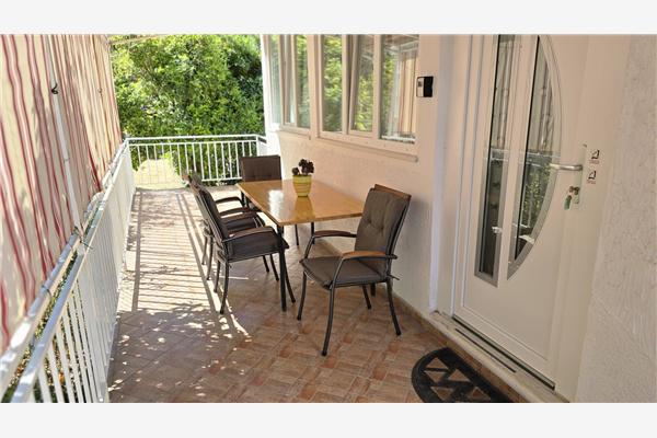 Apartment A1, for 6 persons