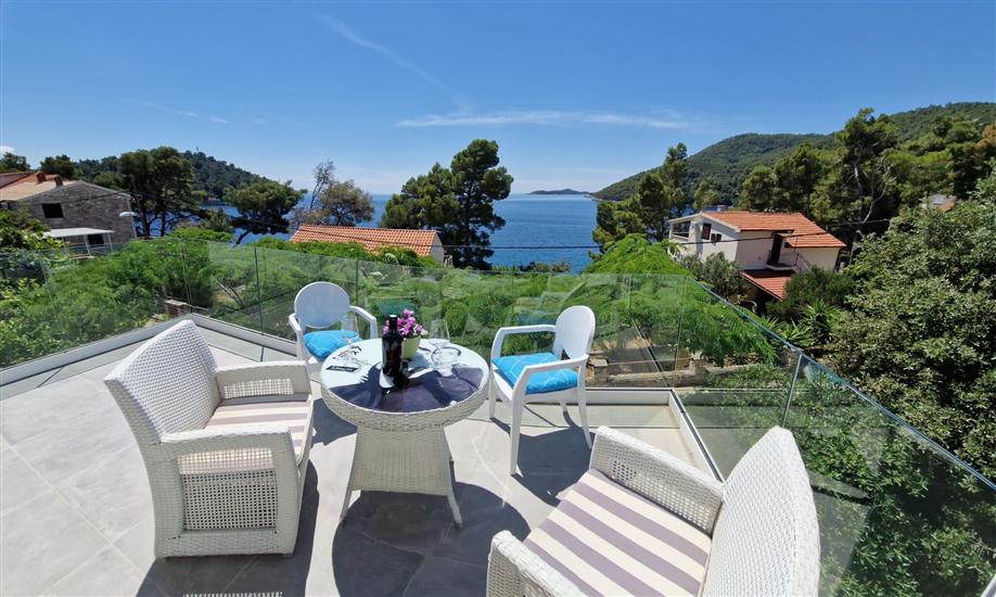 Apartment A1, for 6 persons