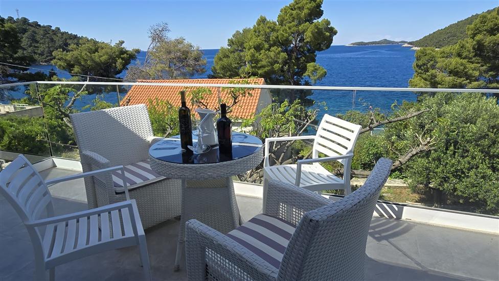 Apartment A1, for 6 persons