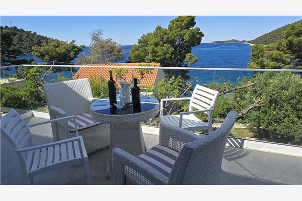 Apartment A1, for 6 persons