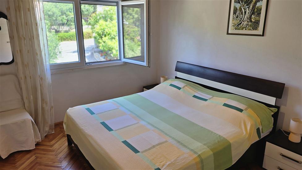 Apartment A1, for 6 persons