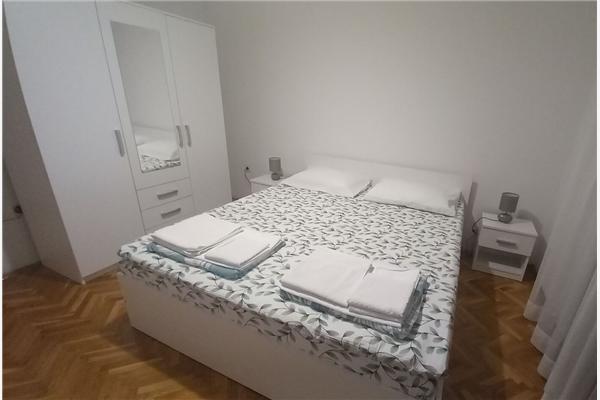 Apartment A1, for 5 persons