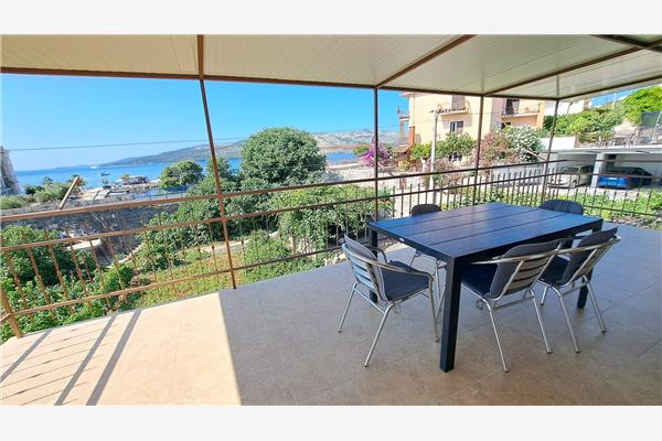 Apartment A1, for 5 persons