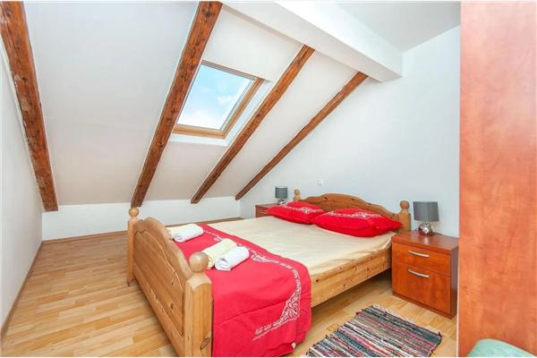 Apartment A1, for 9 persons