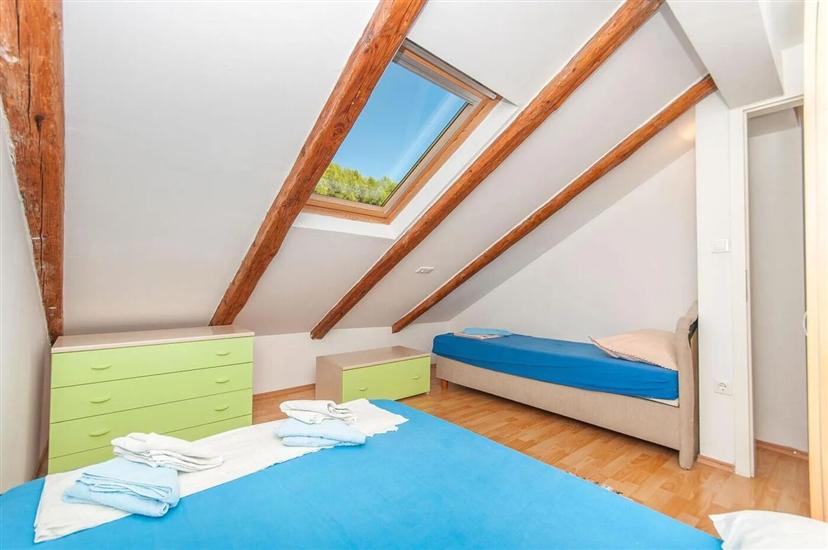 Apartment A1, for 9 persons