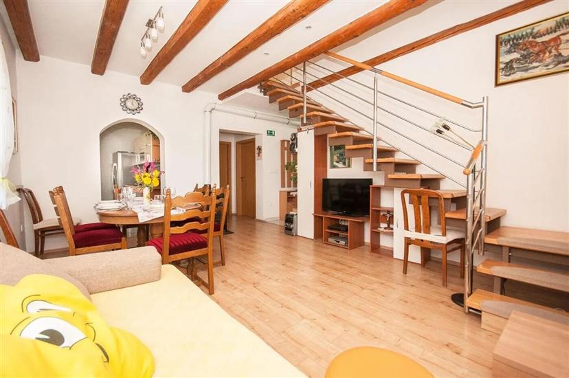 Apartman A1, na 9 osebe