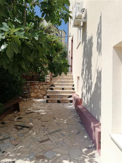 Apartments and Rooms Rakic