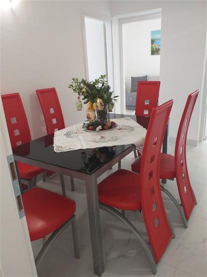 Apartment A1, for 6 persons