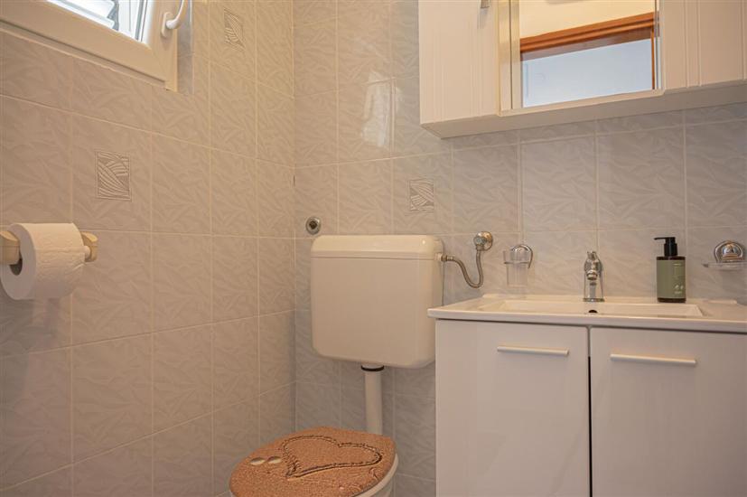 Apartment A2, for 3 persons