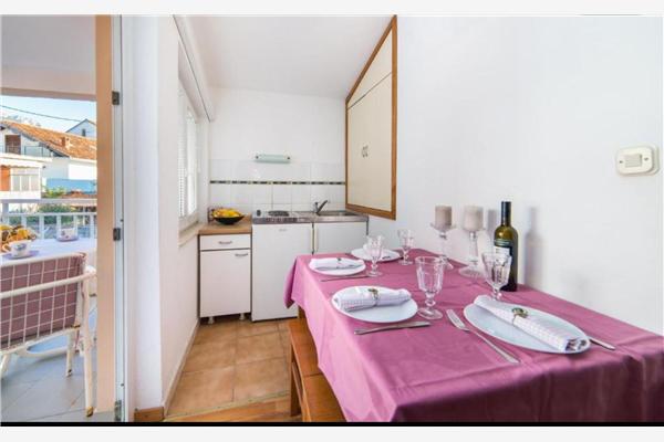 Apartment A1, for 6 persons