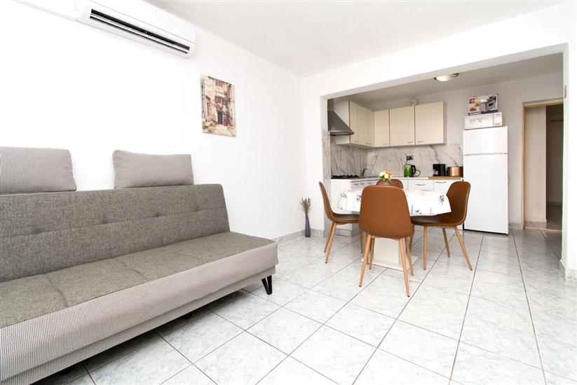 Apartment A2, for 4 persons