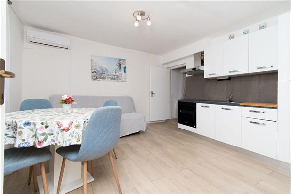 Apartment A1, for 4 persons
