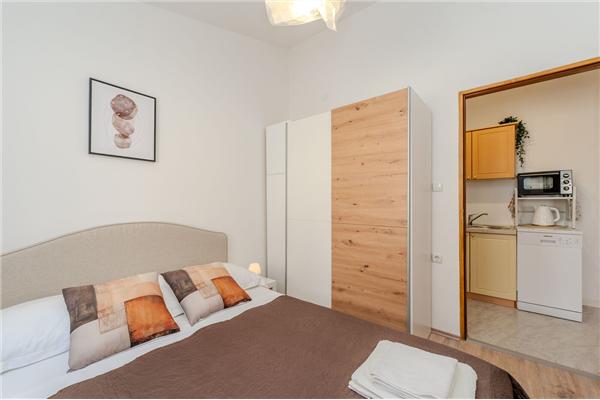 Apartment A2, for 5 persons