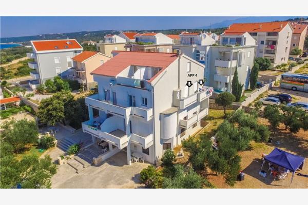 Apartment A4, for 4 persons