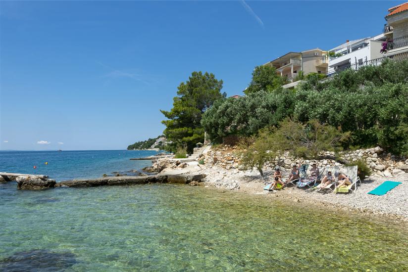 Apartment Garden by the Sea